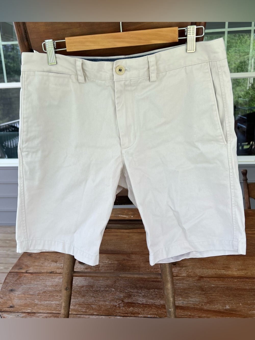 Banana Republic Aiden Chino Shorts Beige Tan Cream Mens 32 Cotton Slim Fit